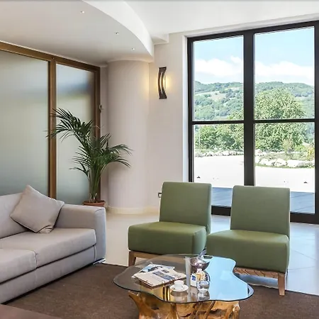 Отель Aqua Montis & 4*