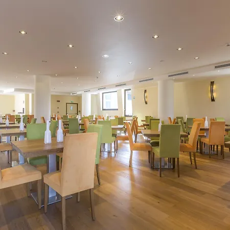 Отель Aqua Montis &