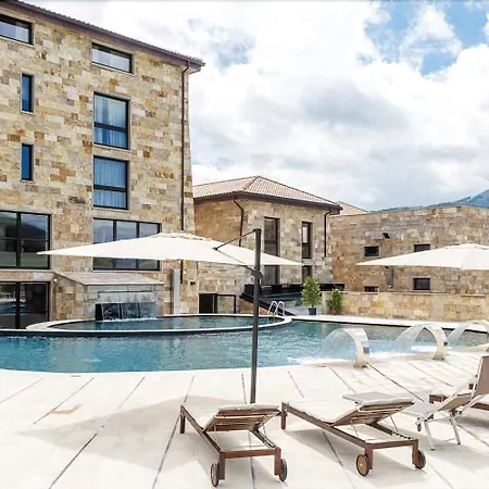 Отель Aqua Montis & 4*