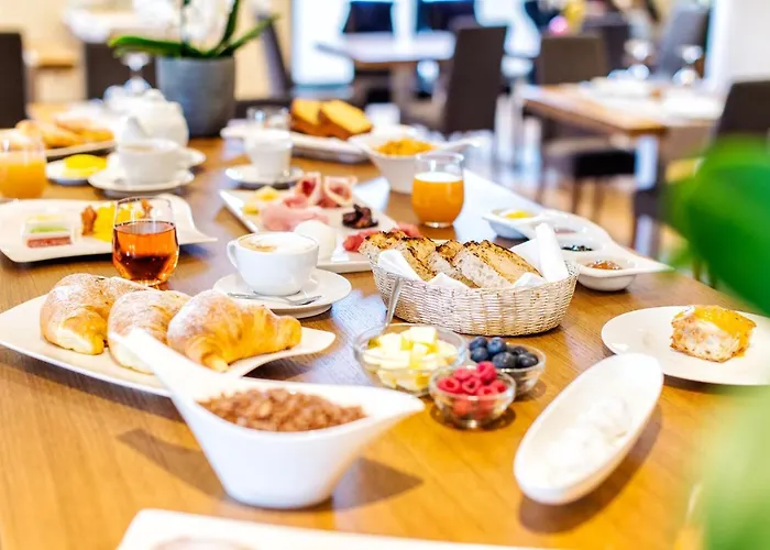 Aqua Montis & Отель Ривизондоли