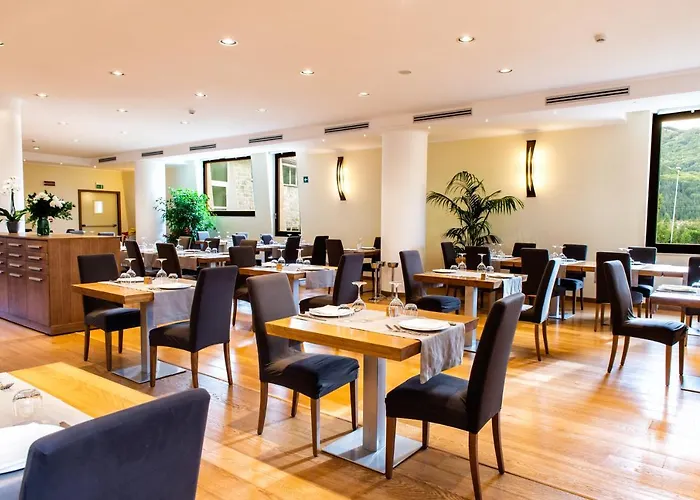 Отель Aqua Montis & 4*