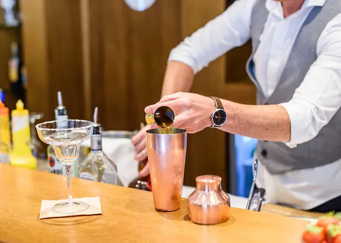 Отель Aqua Montis & 4*